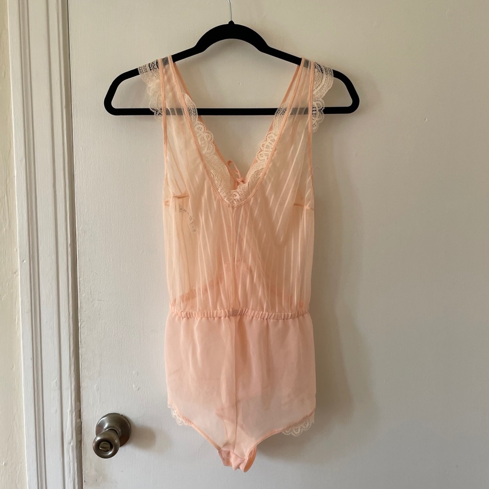 Auden peach teddy 🍑✨